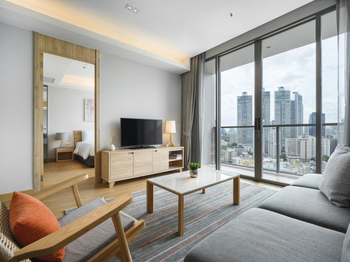 Oakwood Suites Bangkok - SHA Extra Plus Bagian luar foto